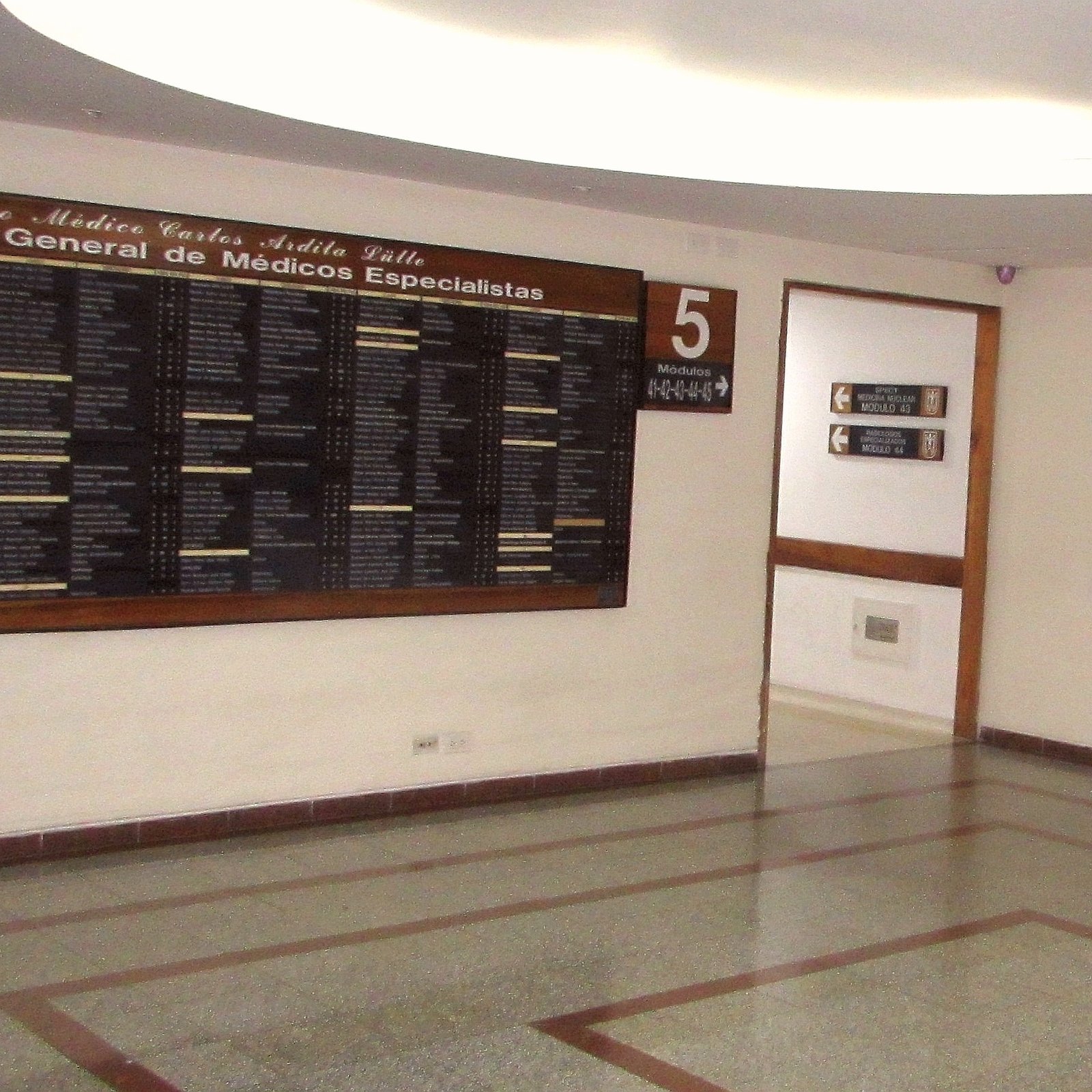 FOTO ANTES LOBBY TORRE B PISO 5.2